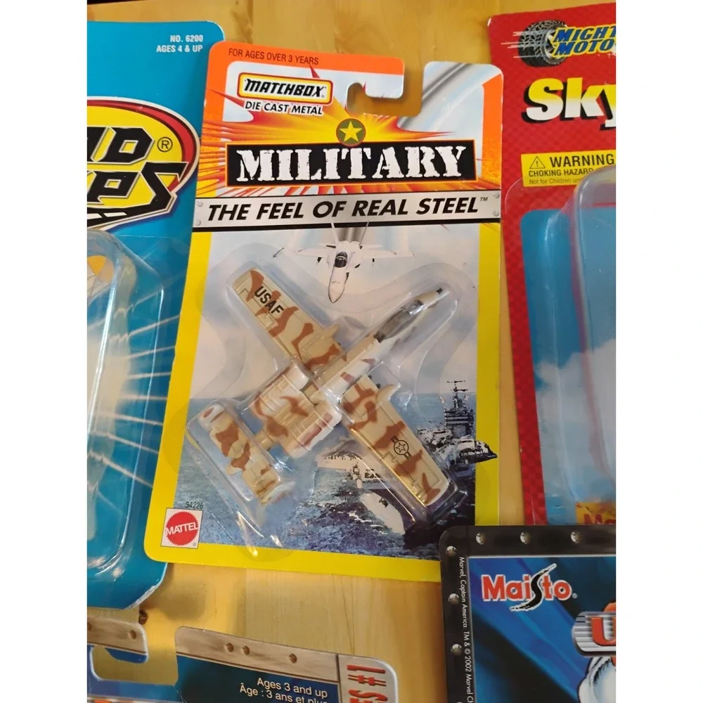 Vintage Toy Airplanes Lot Road Champs Matchbox Maisto Herpa Marvel Diecast